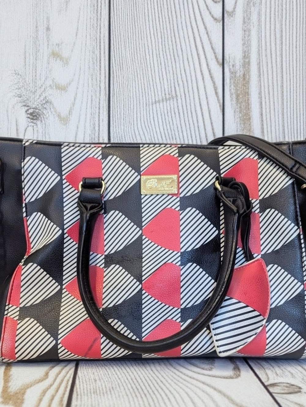 Luv Betsey Graphic Kiss Bag